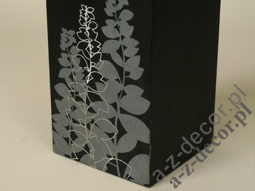 Czarny świecznik drewniany 15cm [AZ00592]