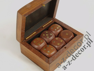 Pudełko z drewna 8x6x4cm + kości [AZ01569]