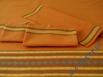 Table cloth 150x150cm + 4 napkins [AZ00163]