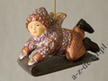 Dziecko z sankami 9cm zawieszka choinkowa [AZ01611]