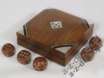 Wooden dice box 9x9x3cm [AZ01567]