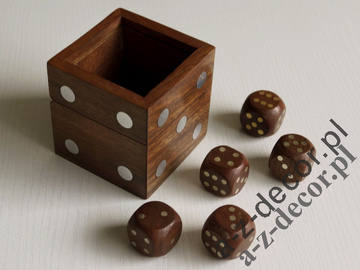 Pudełko drewniane 6x6x6cm z kośćmi [AZ01571]