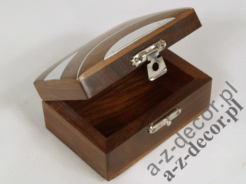 Pudełko z drewna 7,5x5x3,5cm [AZ01577]